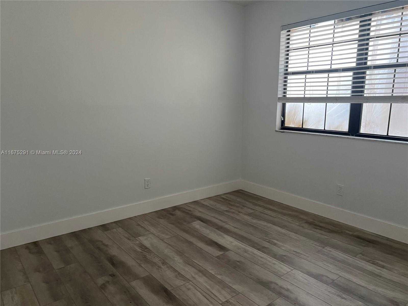 Small Image of 10524 NORTH WEST 6TH ST, Pembroke Pines Number 8