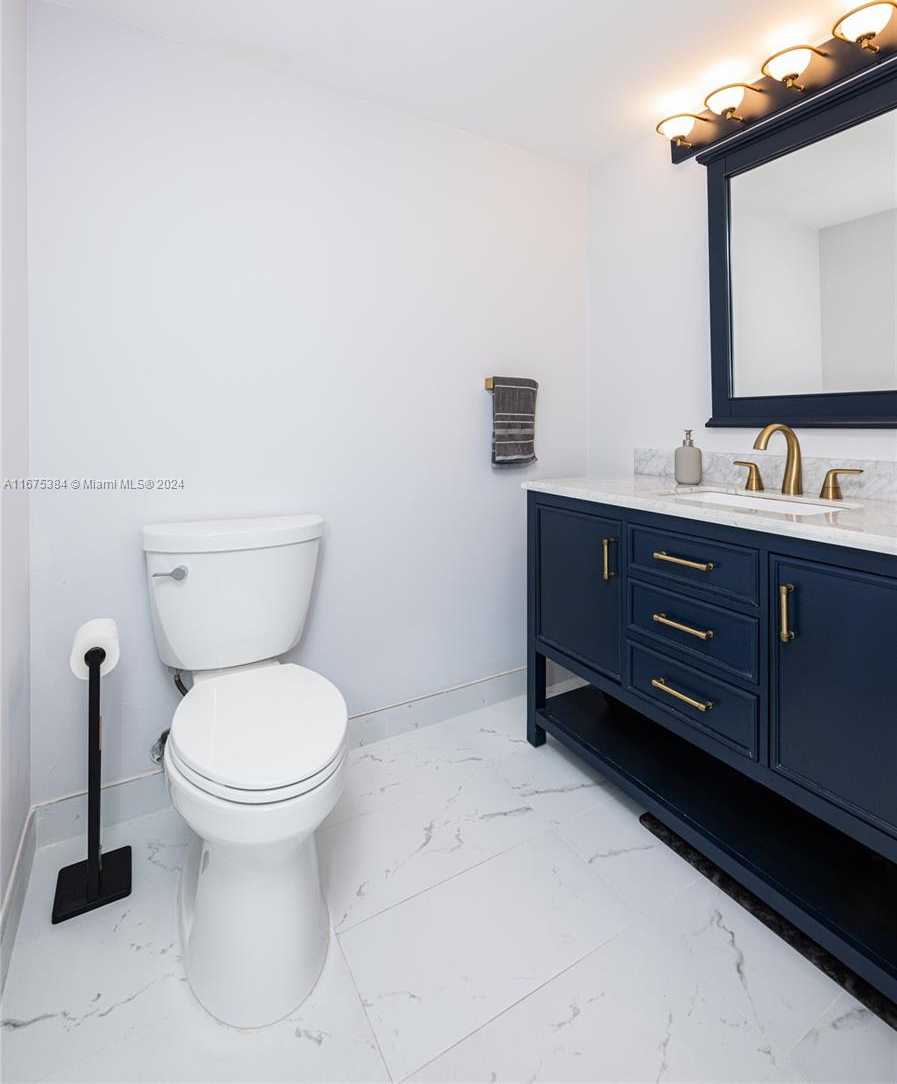 Small Image of 600 THREE ISLANDS BLVD #214, Hallandale Beach Number 15