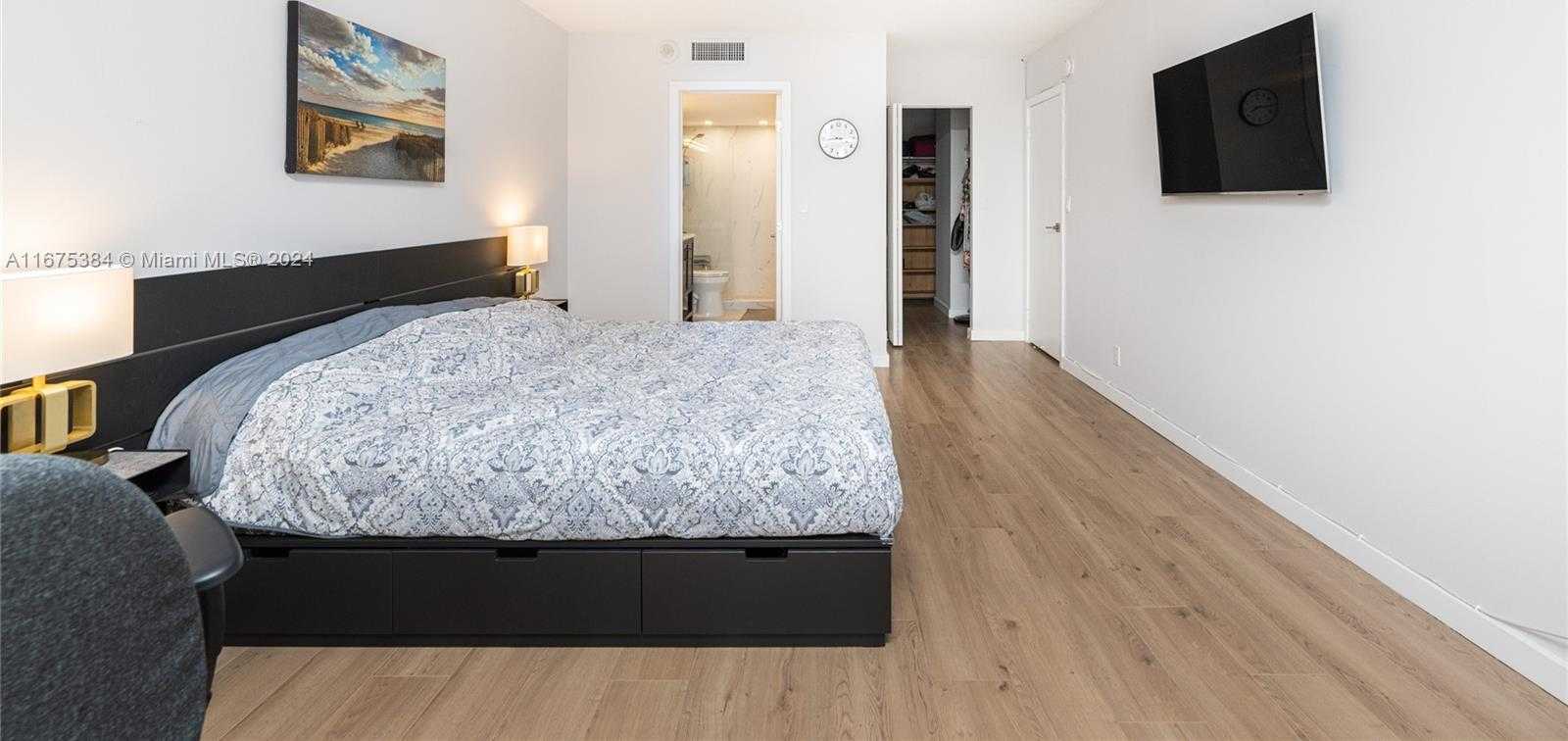 Small Image of 600 THREE ISLANDS BLVD #214, Hallandale Beach Number 21