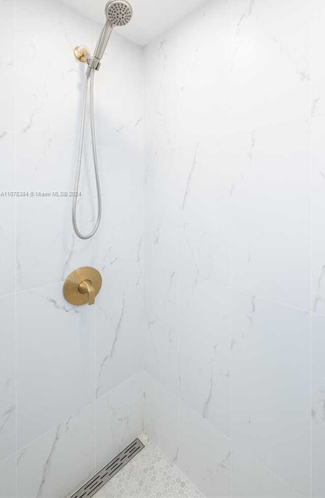Small Image of 600 THREE ISLANDS BLVD #214, Hallandale Beach Number 29