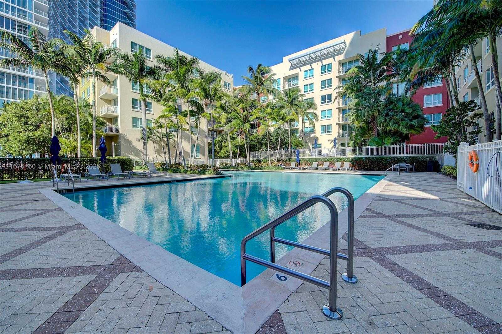 Small Image of 2000 NORTH BAYSHORE DR #306, Miami Number 23