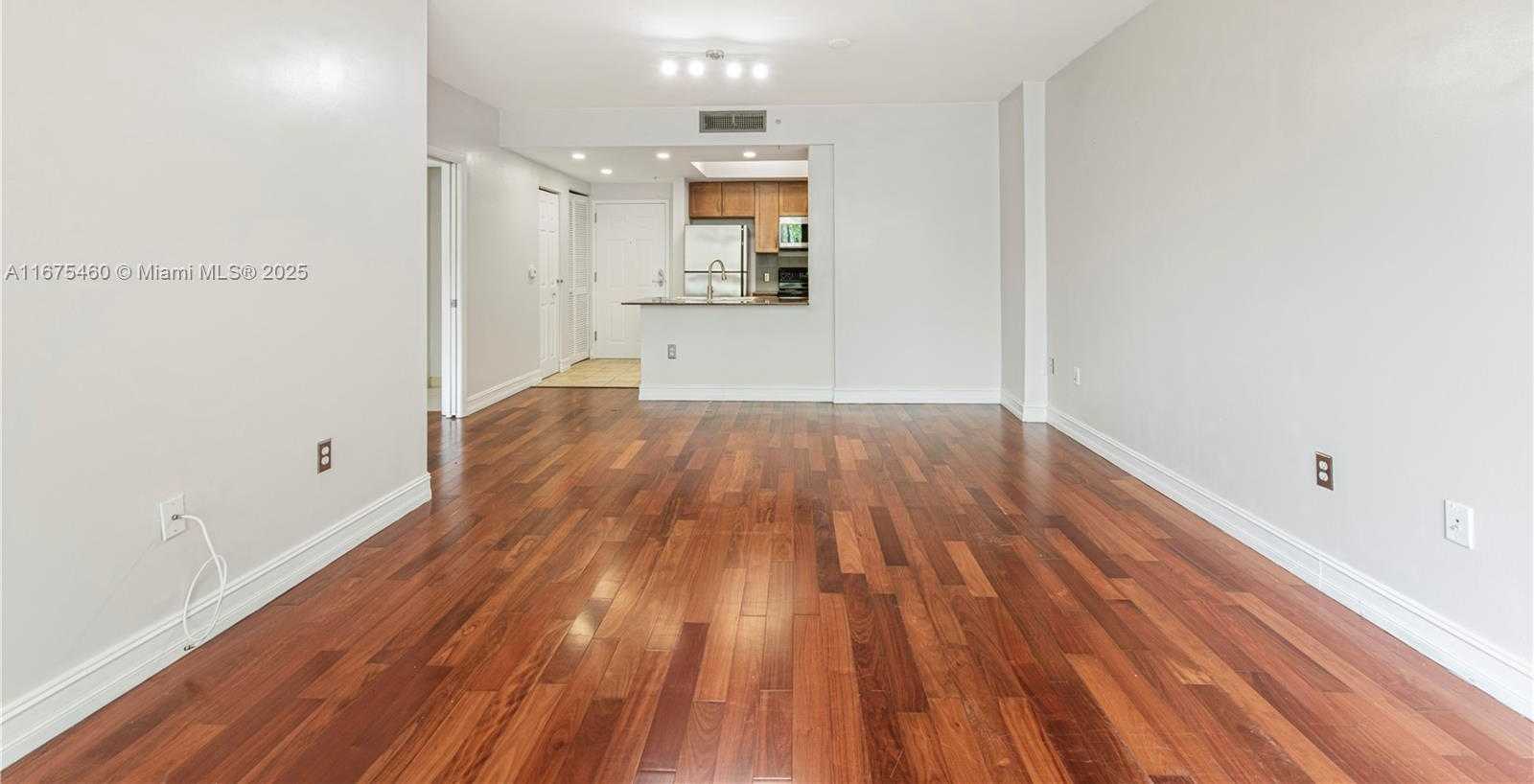 Small Image of 2000 NORTH BAYSHORE DR #306, Miami Number 6