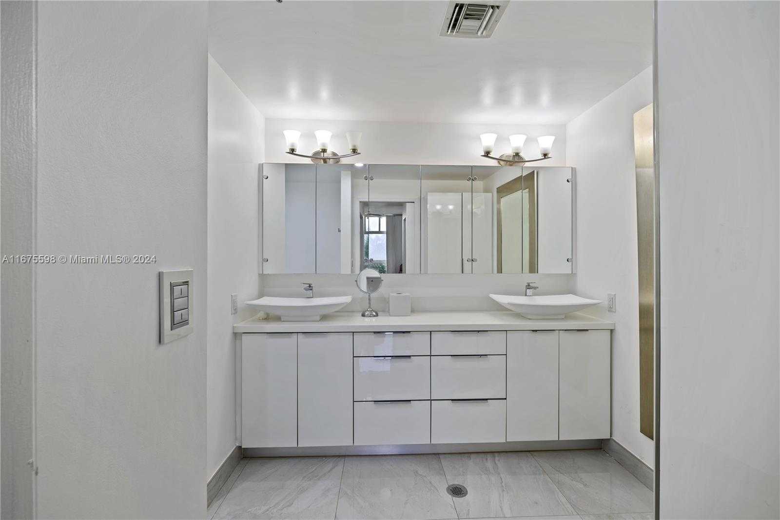 Small Image of 9755 NORTH WEST 52ND ST #401, Doral Number 19