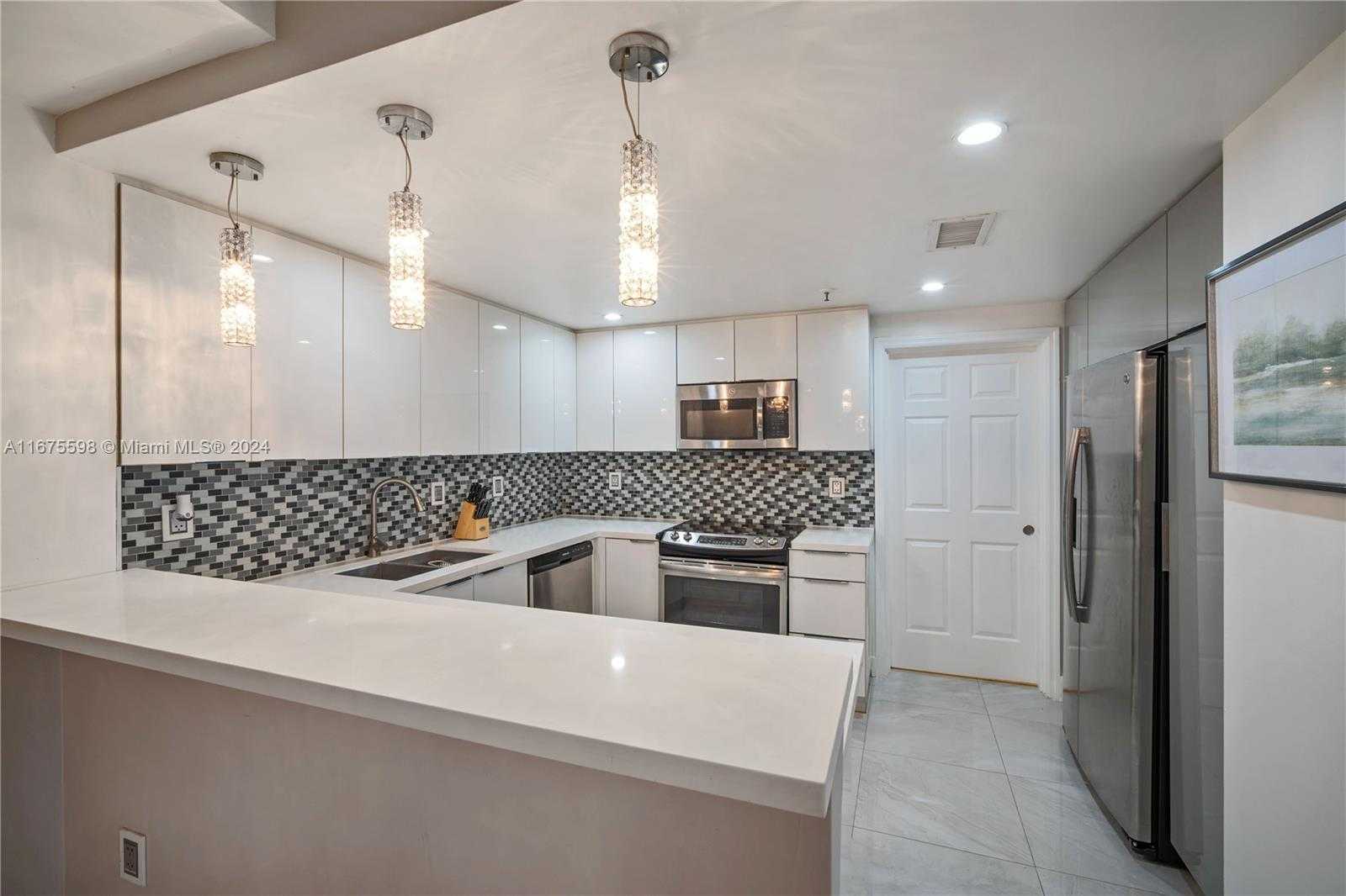 Small Image of 9755 NORTH WEST 52ND ST #401, Doral Number 3