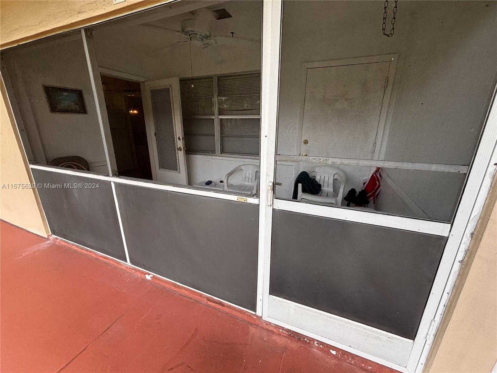 Small Image of 5300 WASHINGTON ST #U103, Hollywood Number 4