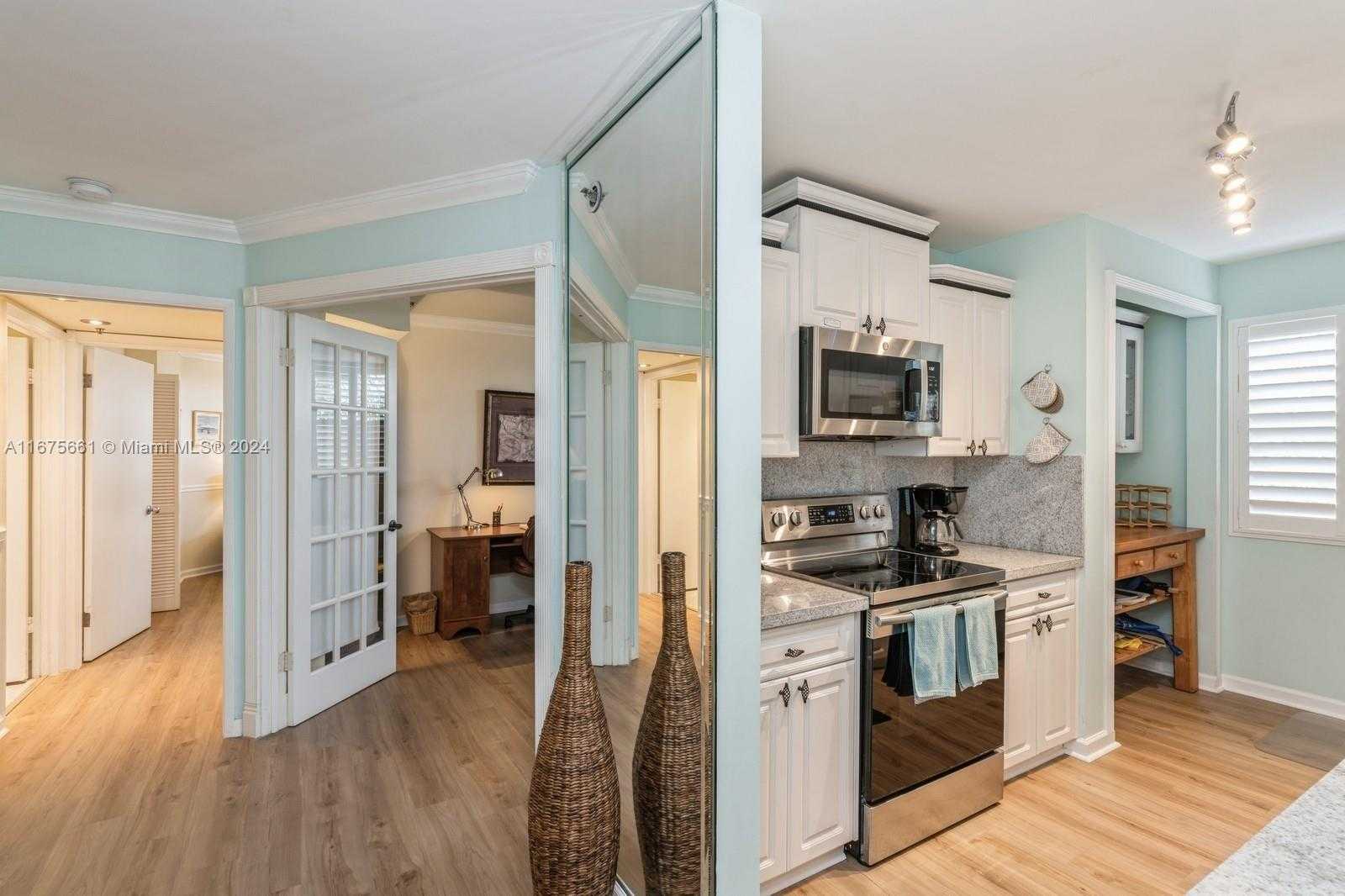 Small Image of 19655 EAST COUNTRY CLUB DR #6401, Aventura Number 4
