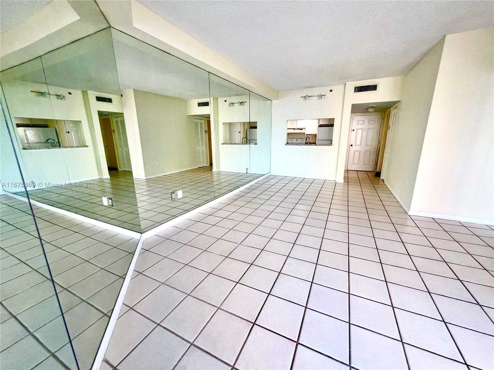 Small Image of 540 BRICKELL KEY DR #1706, Miami Number 12