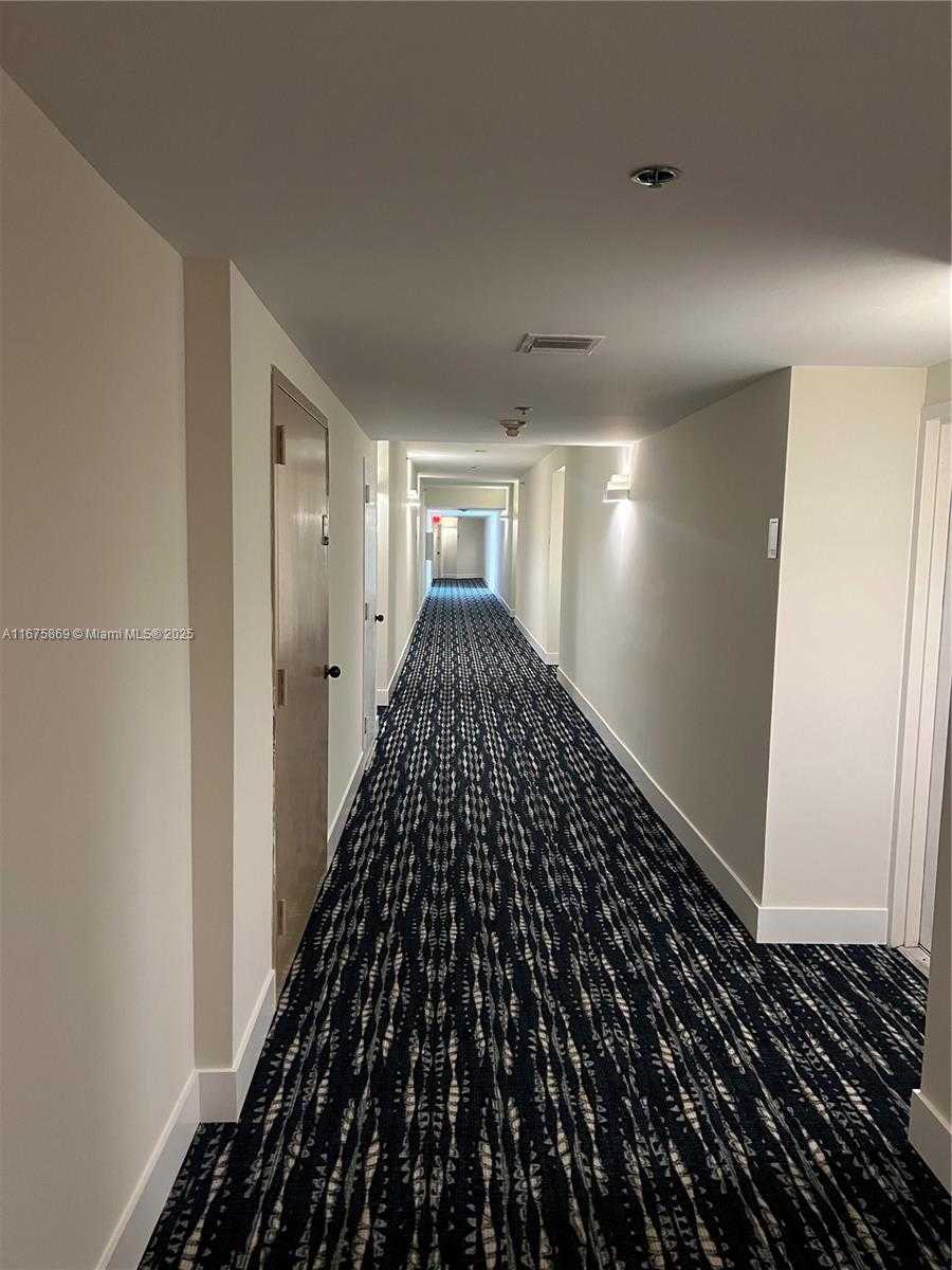 Small Image of 540 BRICKELL KEY DR #1706, Miami Number 40