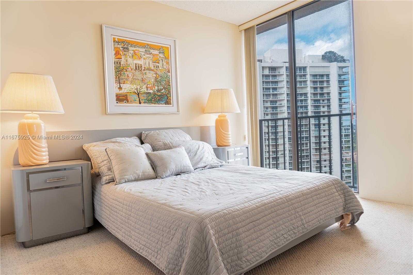 Small Image of 19355 TURNBERRY WAY #20B, Aventura Number 11