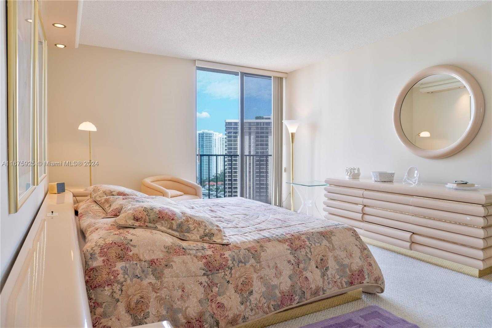 Small Image of 19355 TURNBERRY WAY #20B, Aventura Number 14