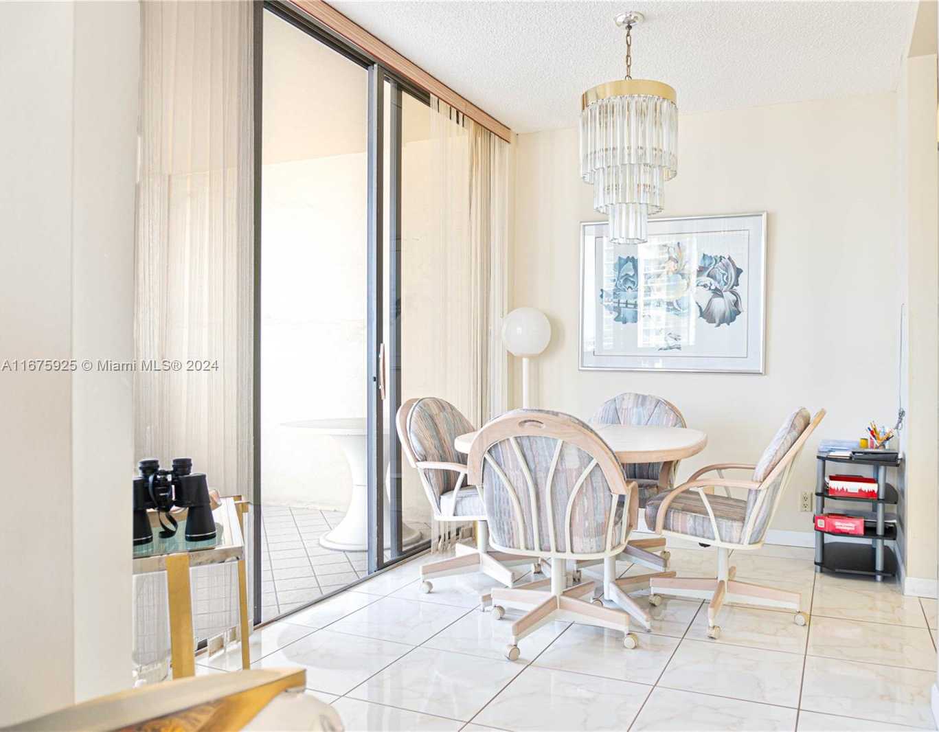 Small Image of 19355 TURNBERRY WAY #20B, Aventura Number 3