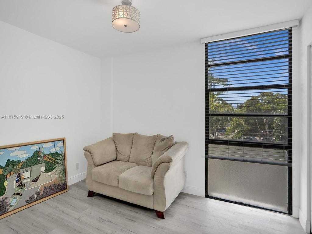 Small Image of 20400 WEST COUNTRY CLUB DR #301, Aventura Number 32