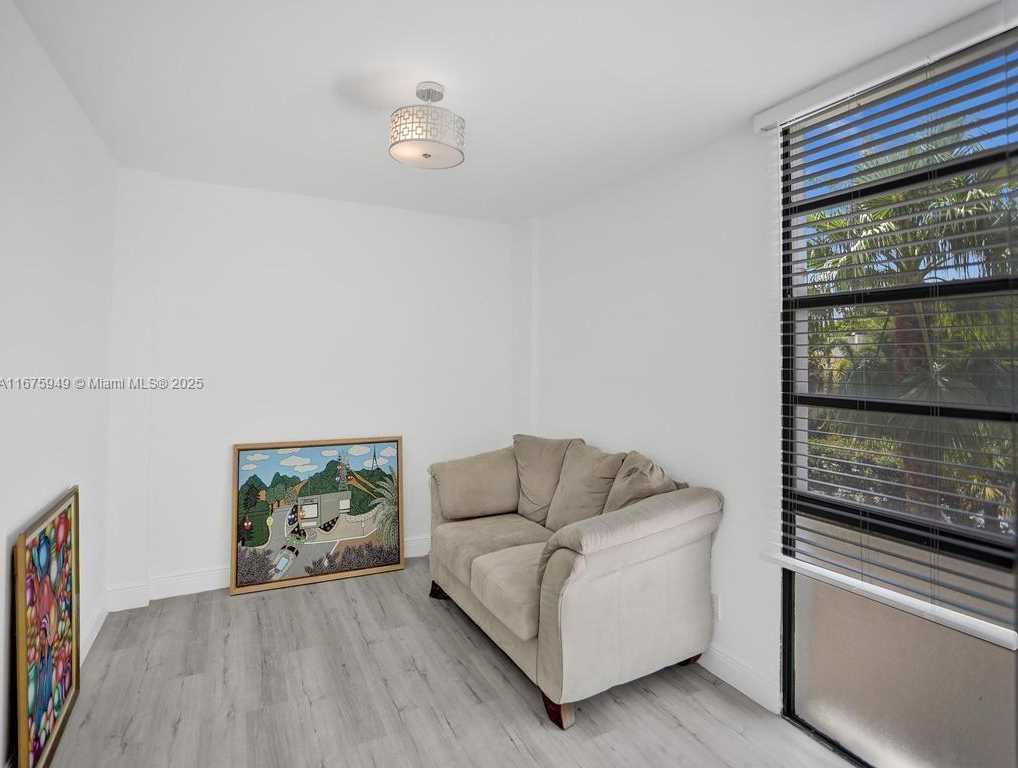 Small Image of 20400 WEST COUNTRY CLUB DR #301, Aventura Number 35