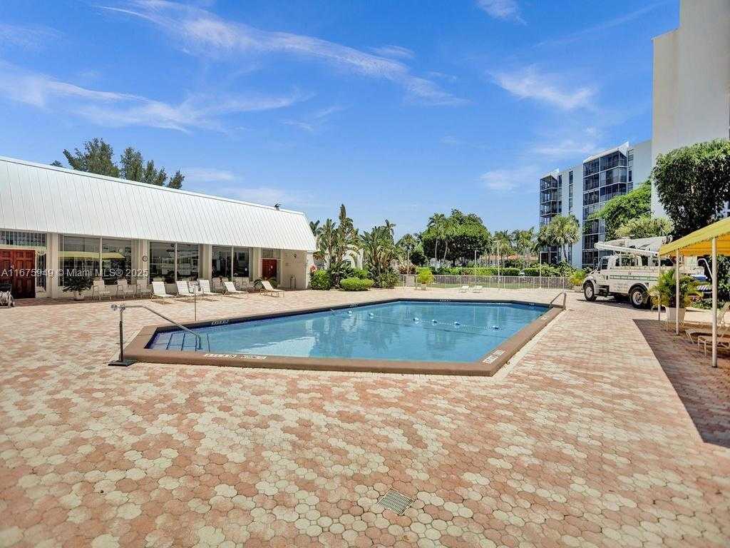 Small Image of 20400 WEST COUNTRY CLUB DR #301, Aventura Number 46