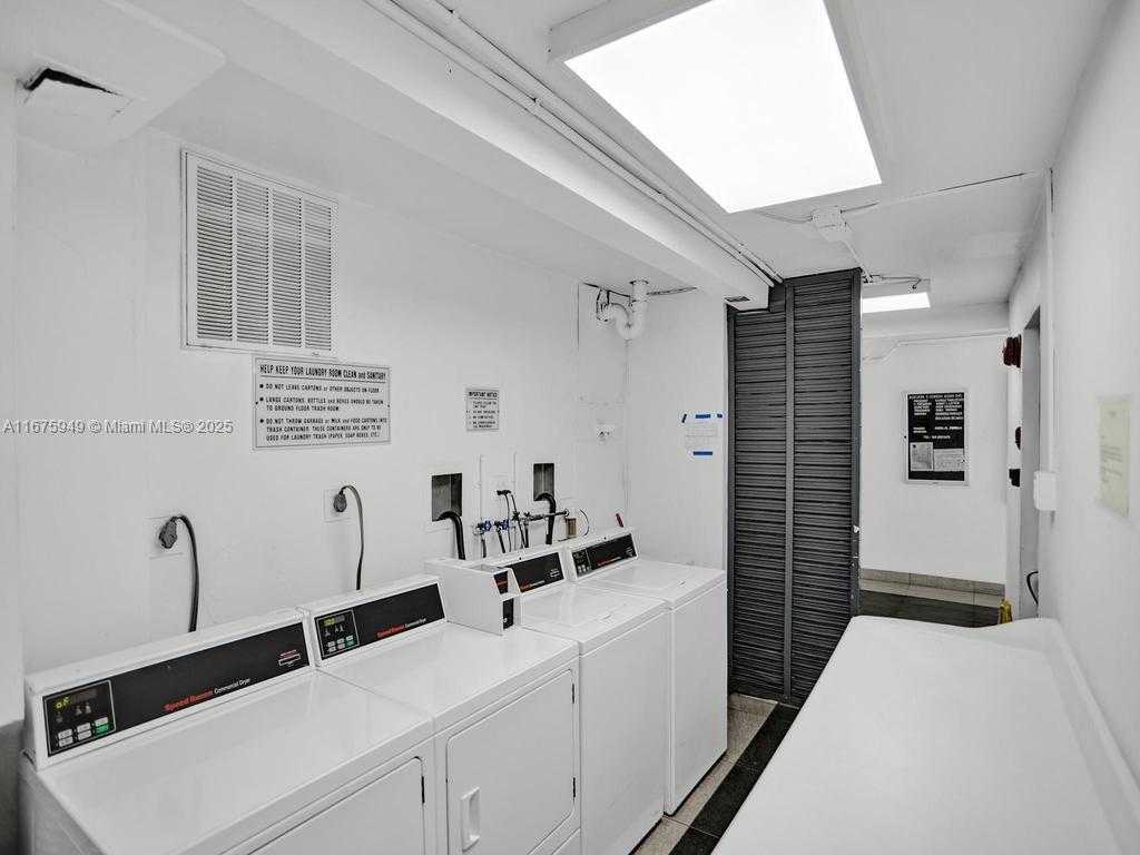 Small Image of 20400 WEST COUNTRY CLUB DR #301, Aventura Number 51