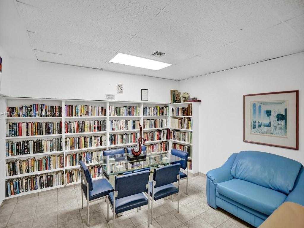Small Image of 20400 WEST COUNTRY CLUB DR #301, Aventura Number 57