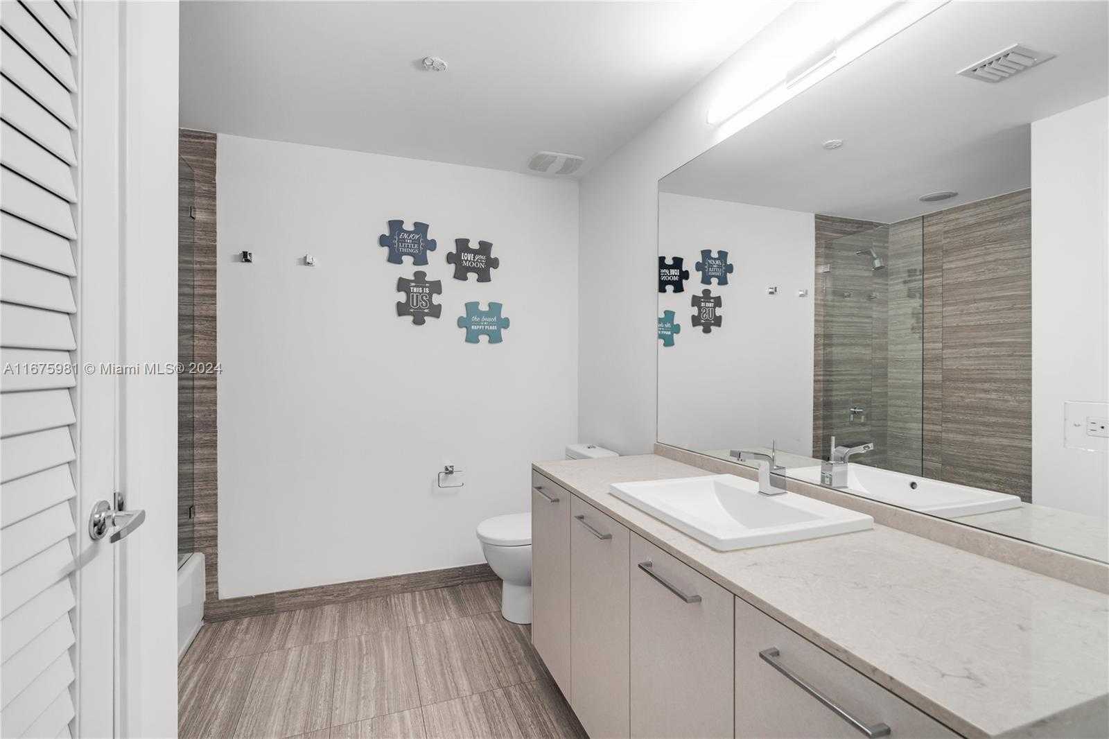 Small Image of 1010 BRICKELL AVE #1607, Miami Number 13