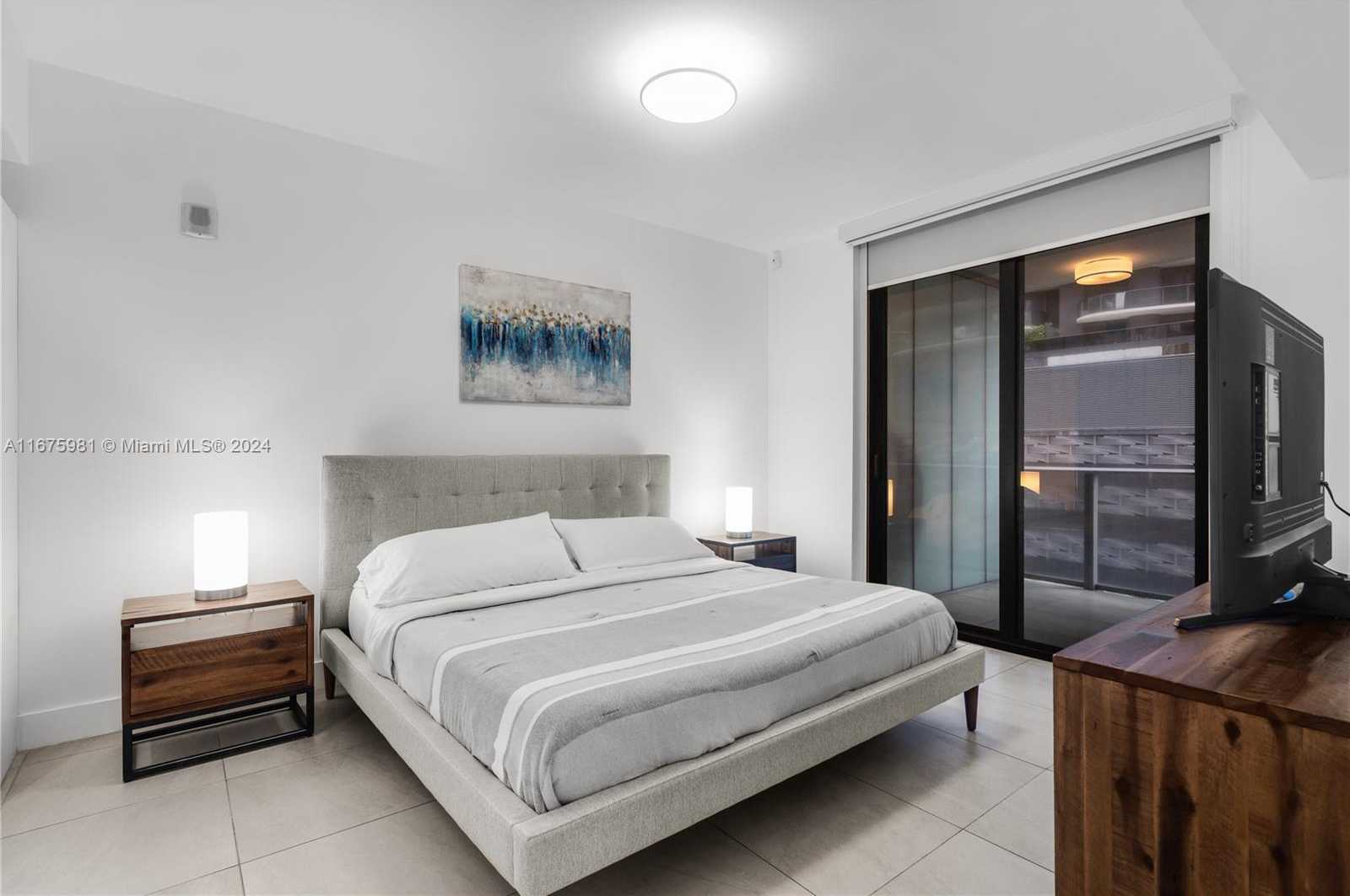 Small Image of 1010 BRICKELL AVE #1607, Miami Number 8