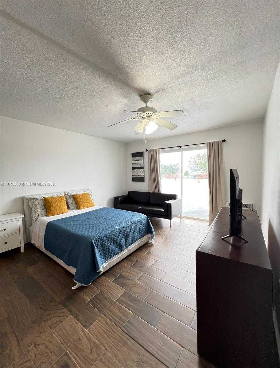 Small Image of 7904 WEST DR #111, North Bay Village Number 6