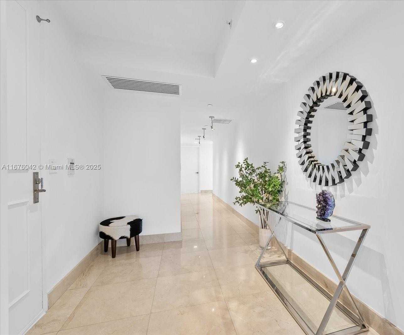 Small Image of 3301 NORTH EAST 183RD ST #707, Aventura Number 12
