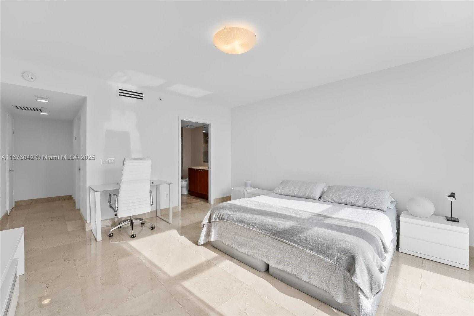 Small Image of 3301 NORTH EAST 183RD ST #707, Aventura Number 24