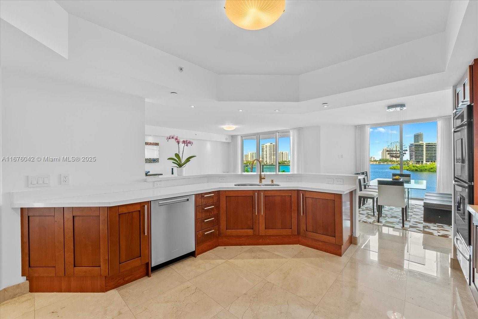 Small Image of 3301 NORTH EAST 183RD ST #707, Aventura Number 7