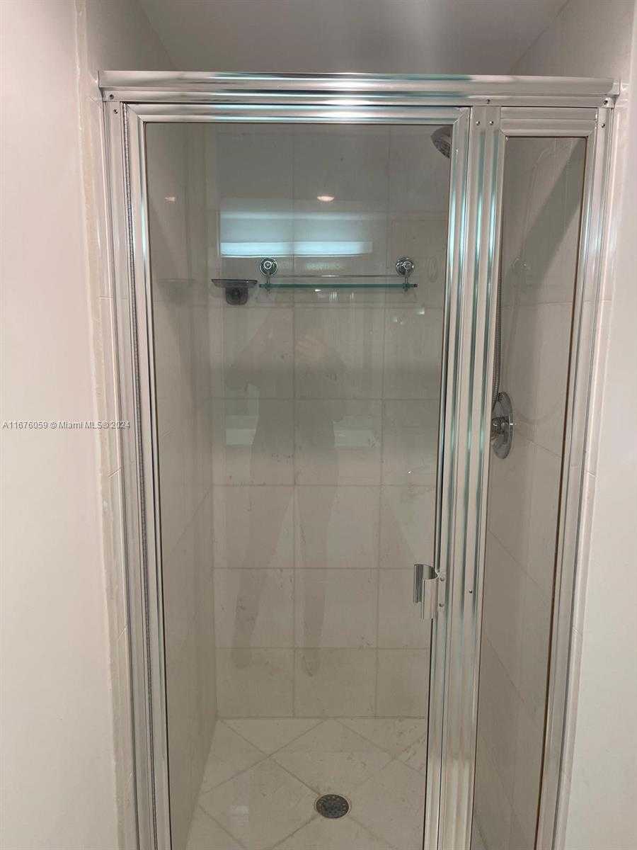Small Image of 3530 MYSTIC POINTE DR #213, Aventura Number 15