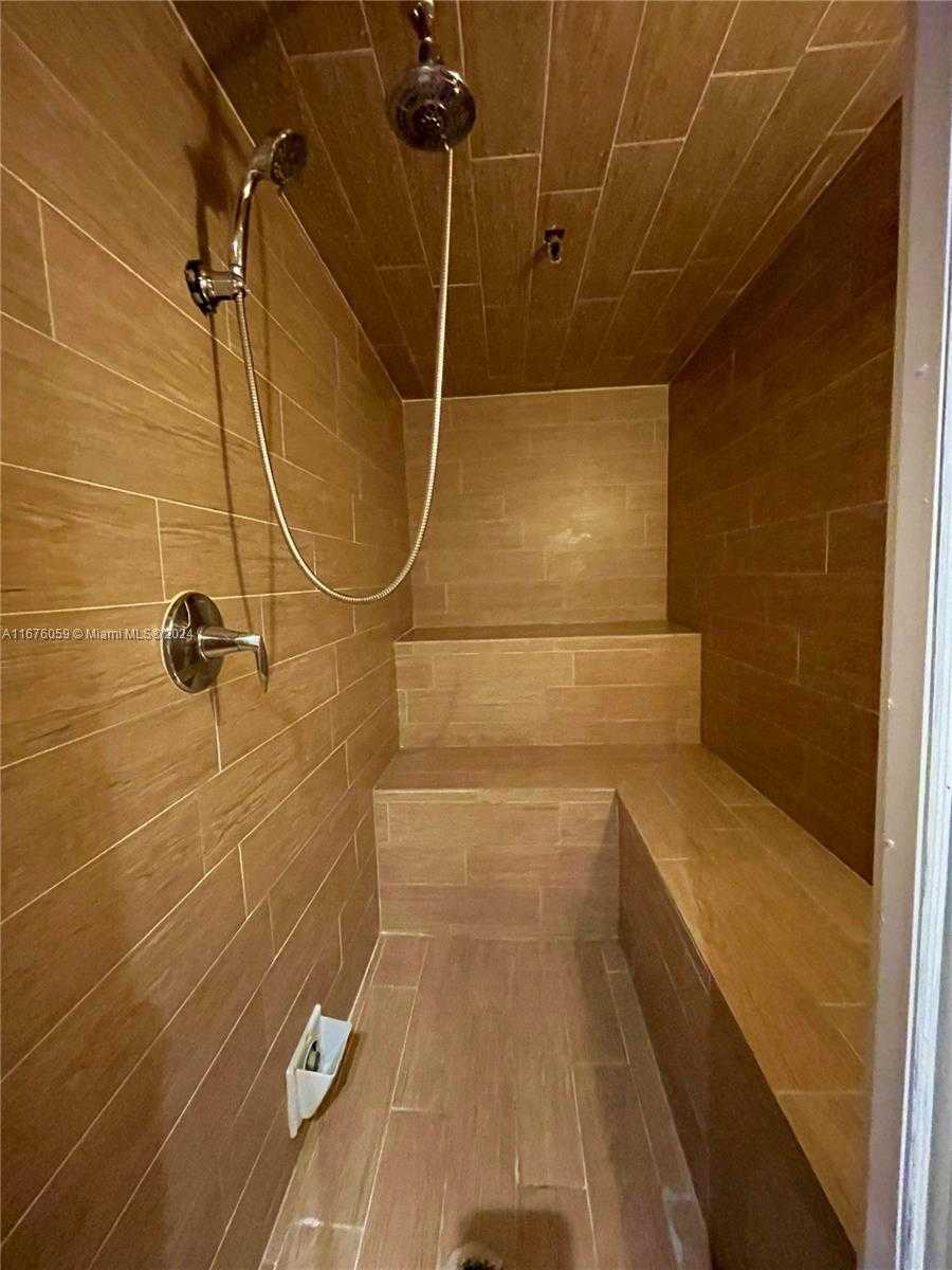 Small Image of 3530 MYSTIC POINTE DR #213, Aventura Number 29