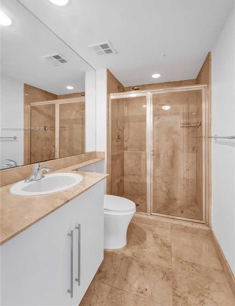 Small Image of 325 SOUTH BISCAYNE BLVD #3521, Miami Number 17