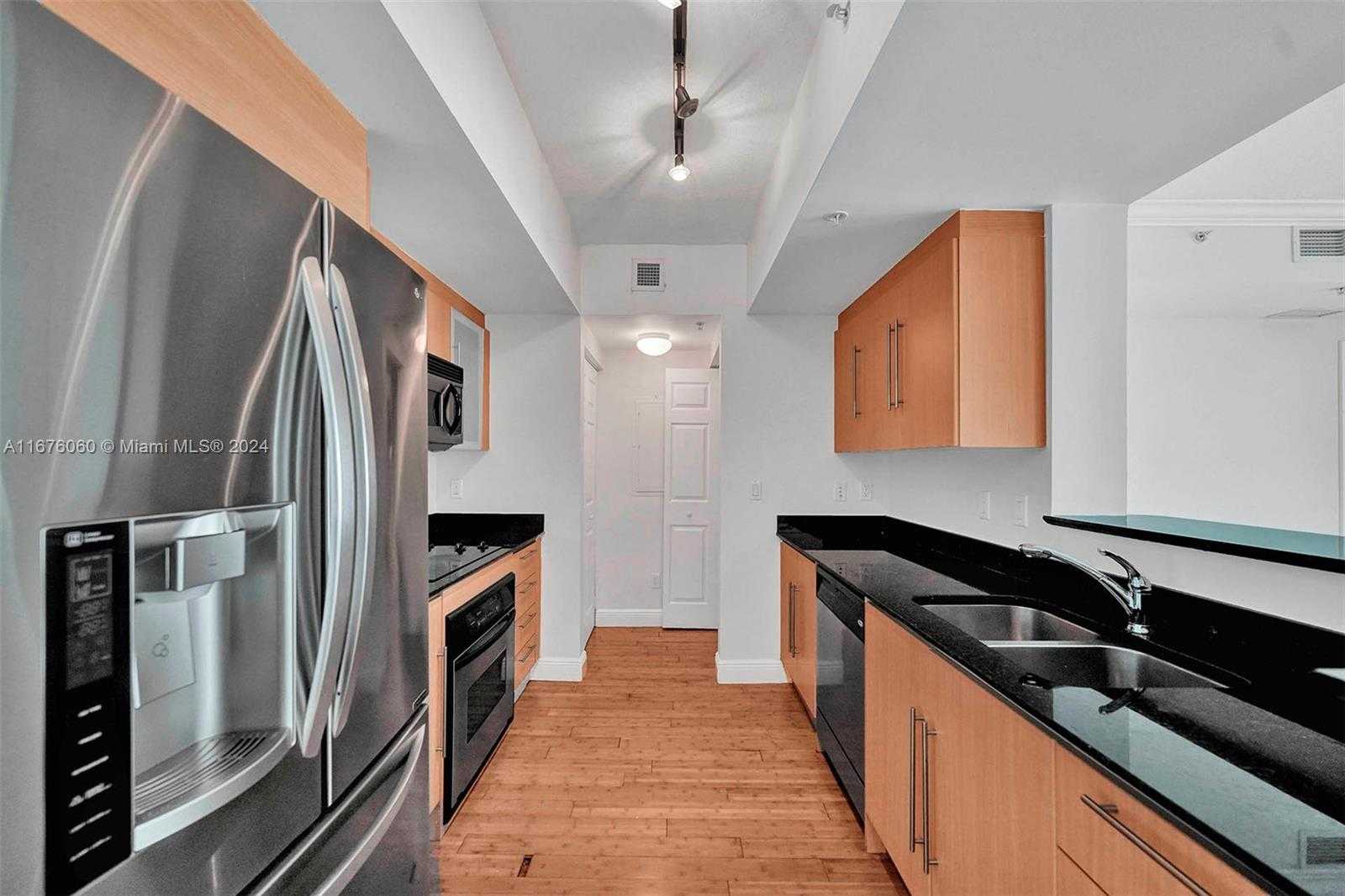 Small Image of 325 SOUTH BISCAYNE BLVD #3521, Miami Number 26