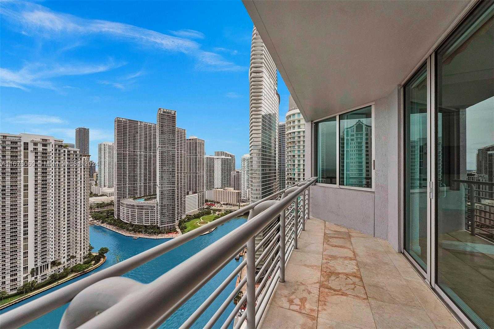Small Image of 325 SOUTH BISCAYNE BLVD #3521, Miami Number 33