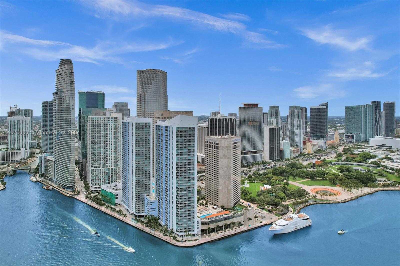 Small Image of 325 SOUTH BISCAYNE BLVD #3521, Miami Number 39