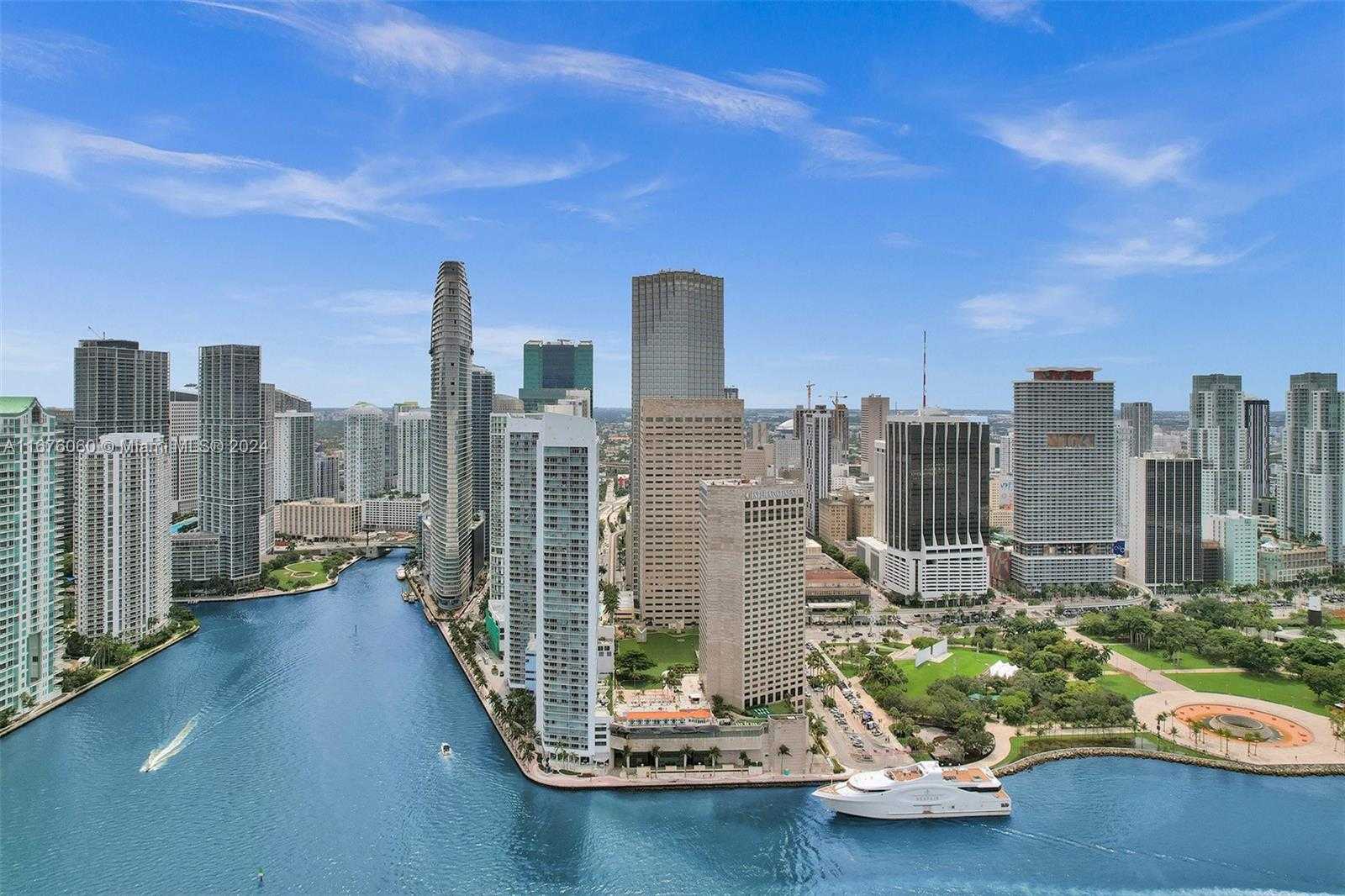 Small Image of 325 SOUTH BISCAYNE BLVD #3521, Miami Number 40