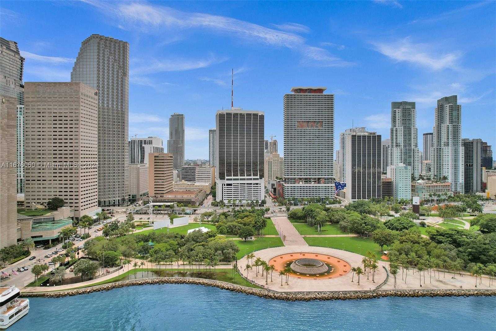 Small Image of 325 SOUTH BISCAYNE BLVD #3521, Miami Number 42