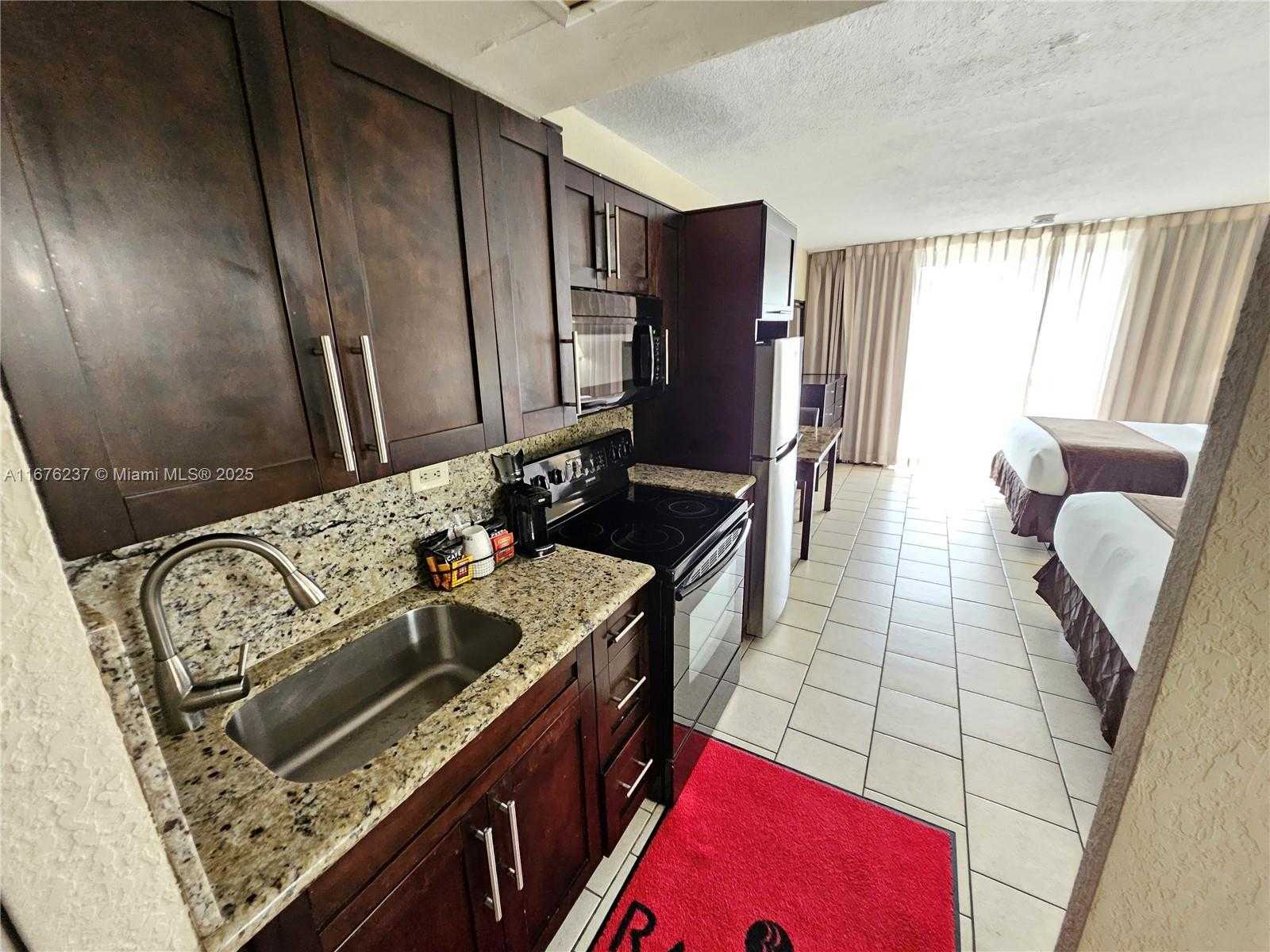 Small Image of 19201 COLLINS AVE #237, Sunny Isles Beach Number 5