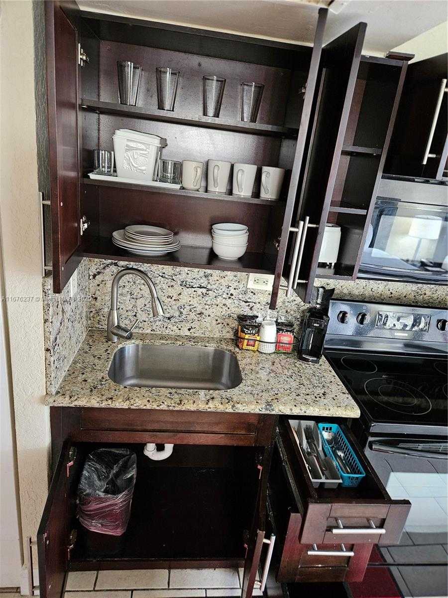 Small Image of 19201 COLLINS AVE #237, Sunny Isles Beach Number 8