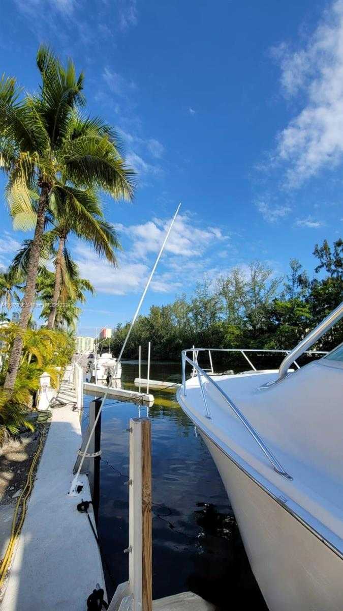 Small Image of 3660 NORTH EAST 166TH ST #610, North Miami Beach Number 26