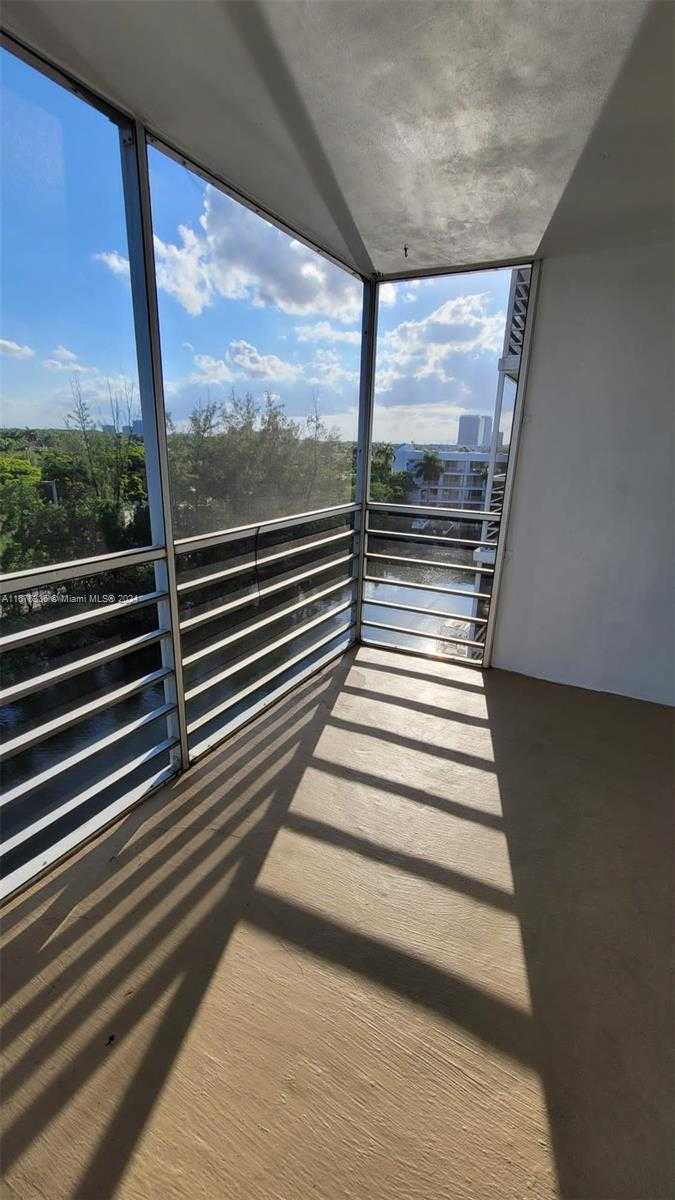 Small Image of 3660 NORTH EAST 166TH ST #610, North Miami Beach Number 7