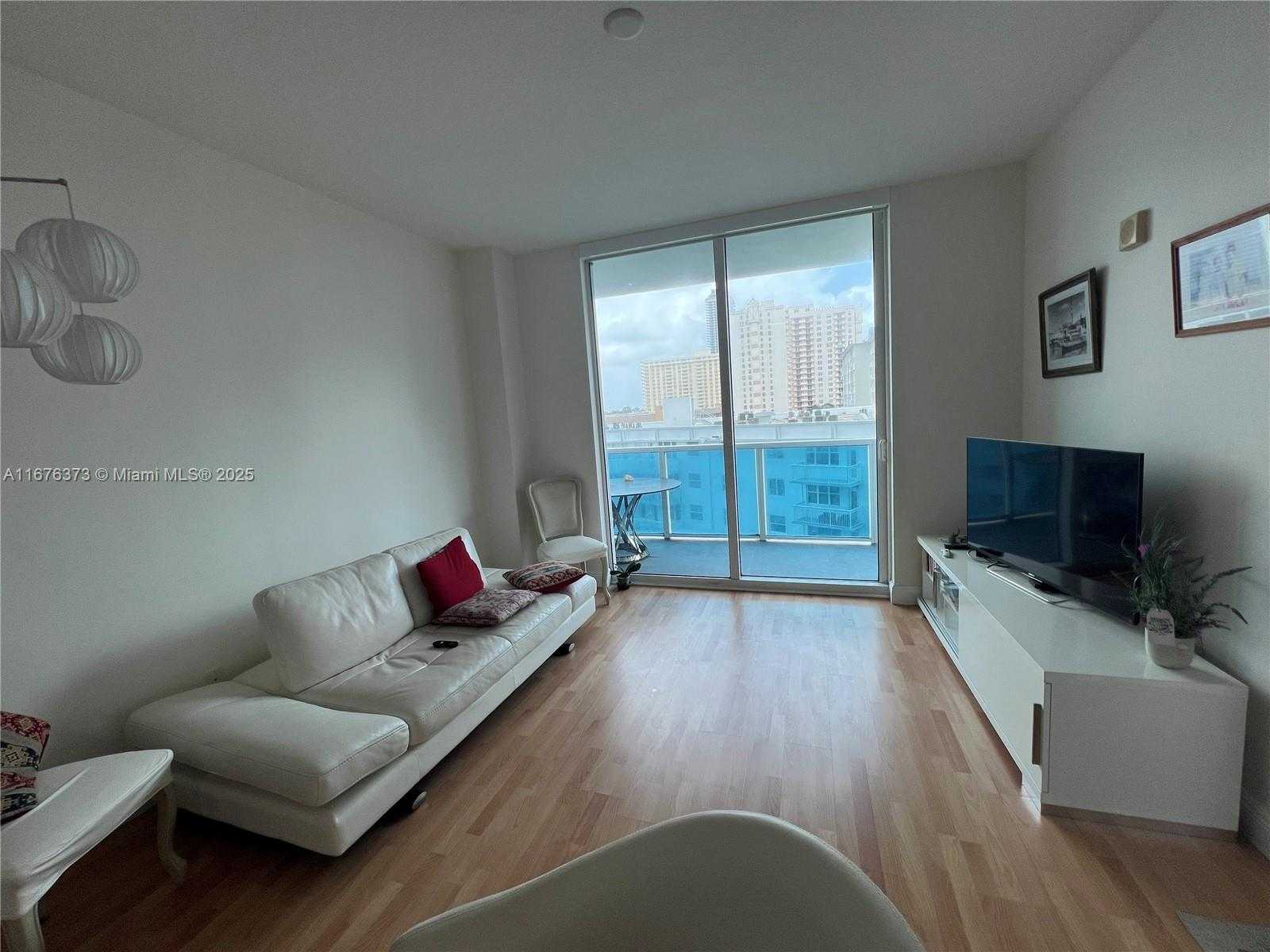 Small Image of 1945 SOUTH OCEAN DR #411, Hallandale Beach Number 11