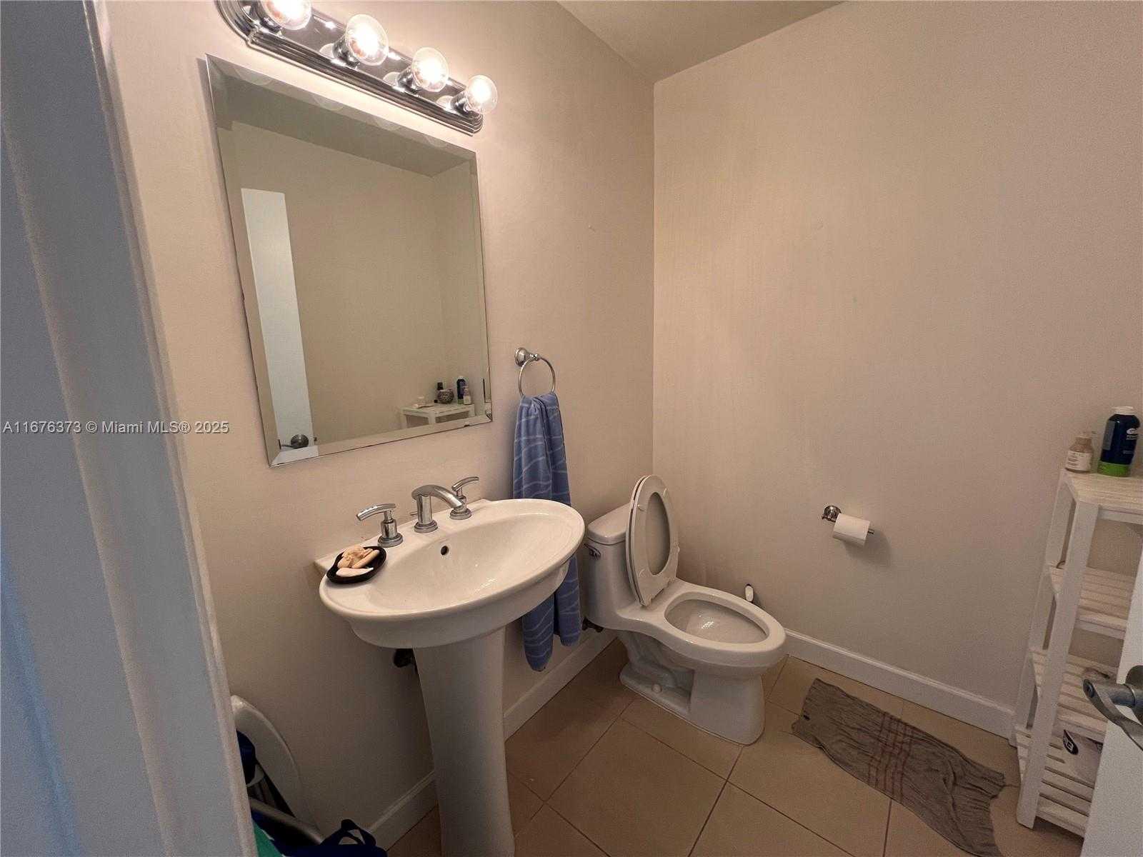 Small Image of 1945 SOUTH OCEAN DR #411, Hallandale Beach Number 4