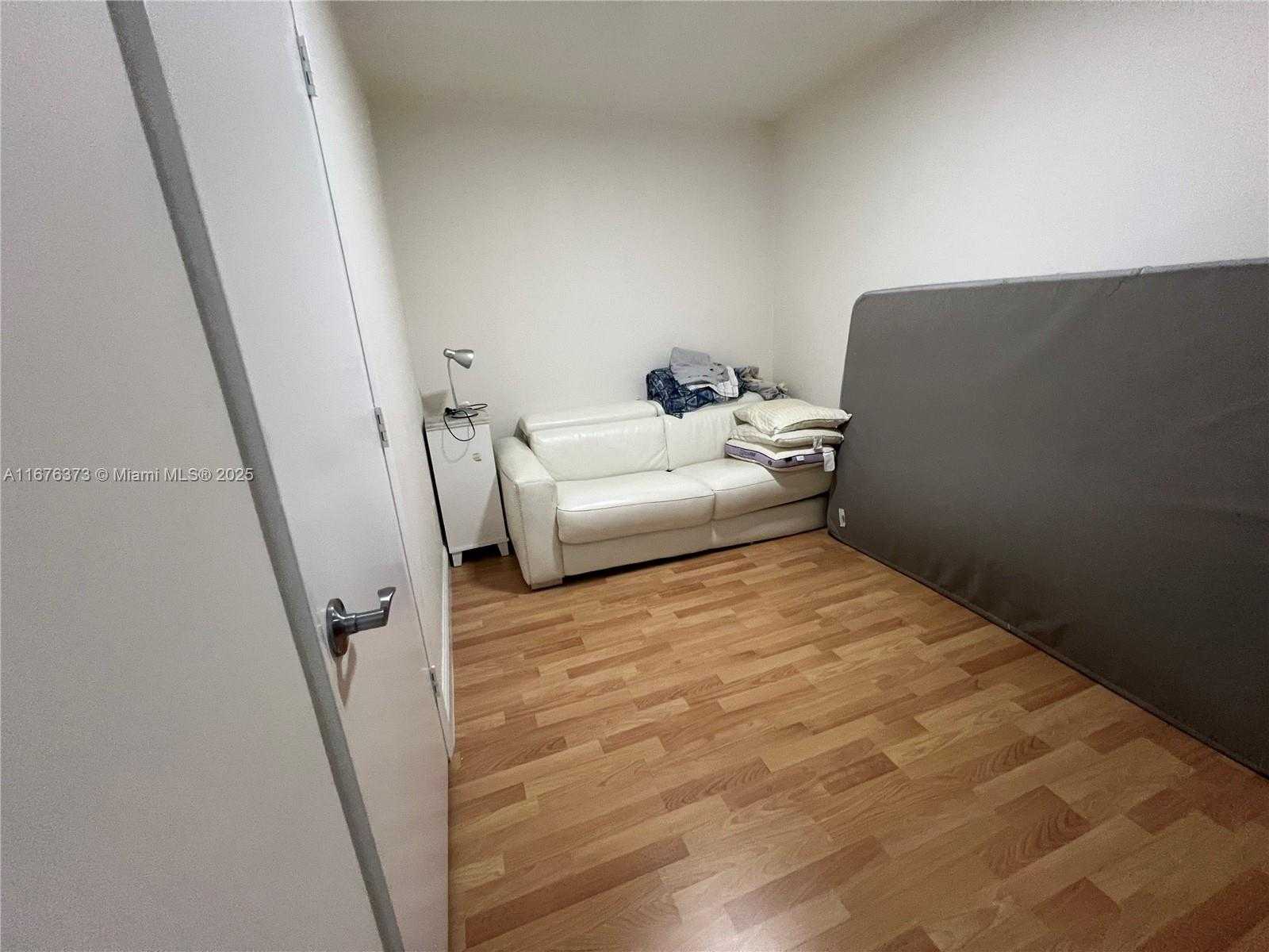 Small Image of 1945 SOUTH OCEAN DR #411, Hallandale Beach Number 5