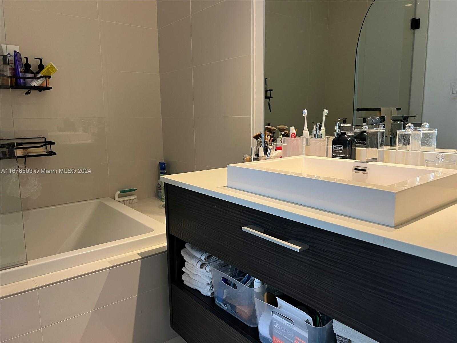 Small Image of 55 SOUTH WEST 9TH ST #1604, Miami Number 10