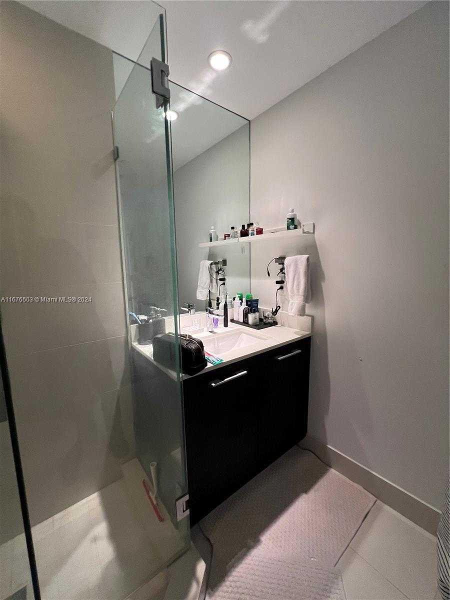 Small Image of 55 SOUTH WEST 9TH ST #1604, Miami Number 12