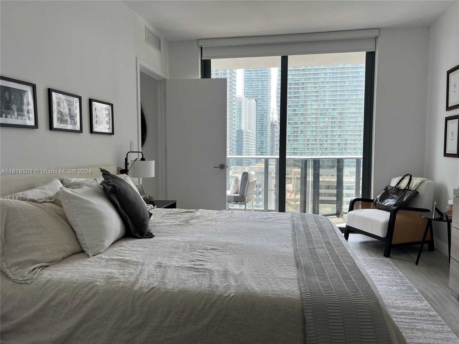 Small Image of 55 SOUTH WEST 9TH ST #1604, Miami Number 9