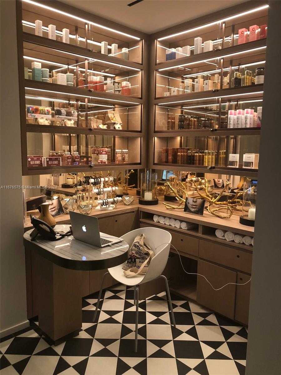 Small Image of 801 SOUTH MIAMI AVE #3903, Miami Number 26
