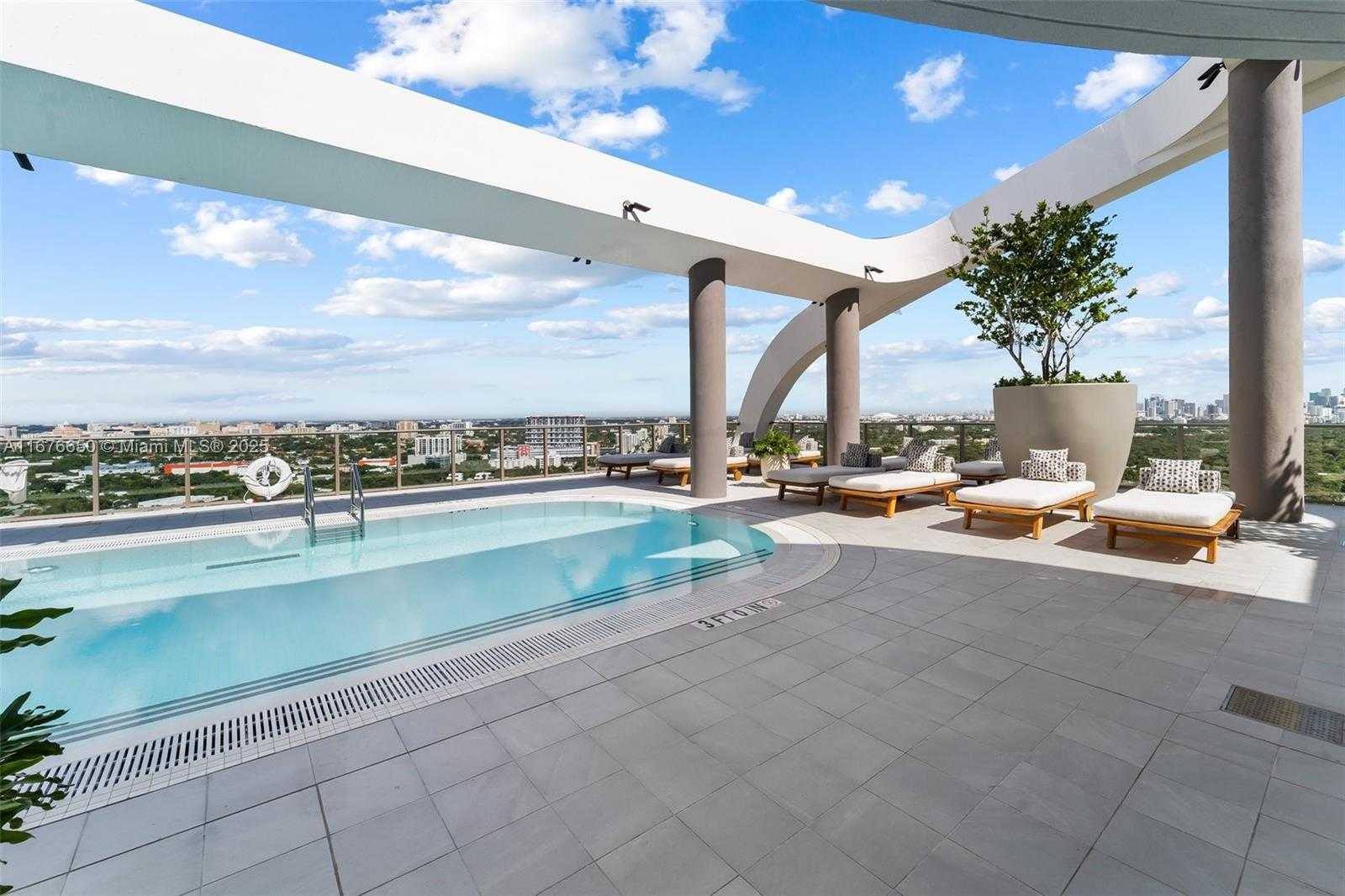 Small Image of 2678 TIGERTAIL AVE #2005, Coconut Grove Number 17
