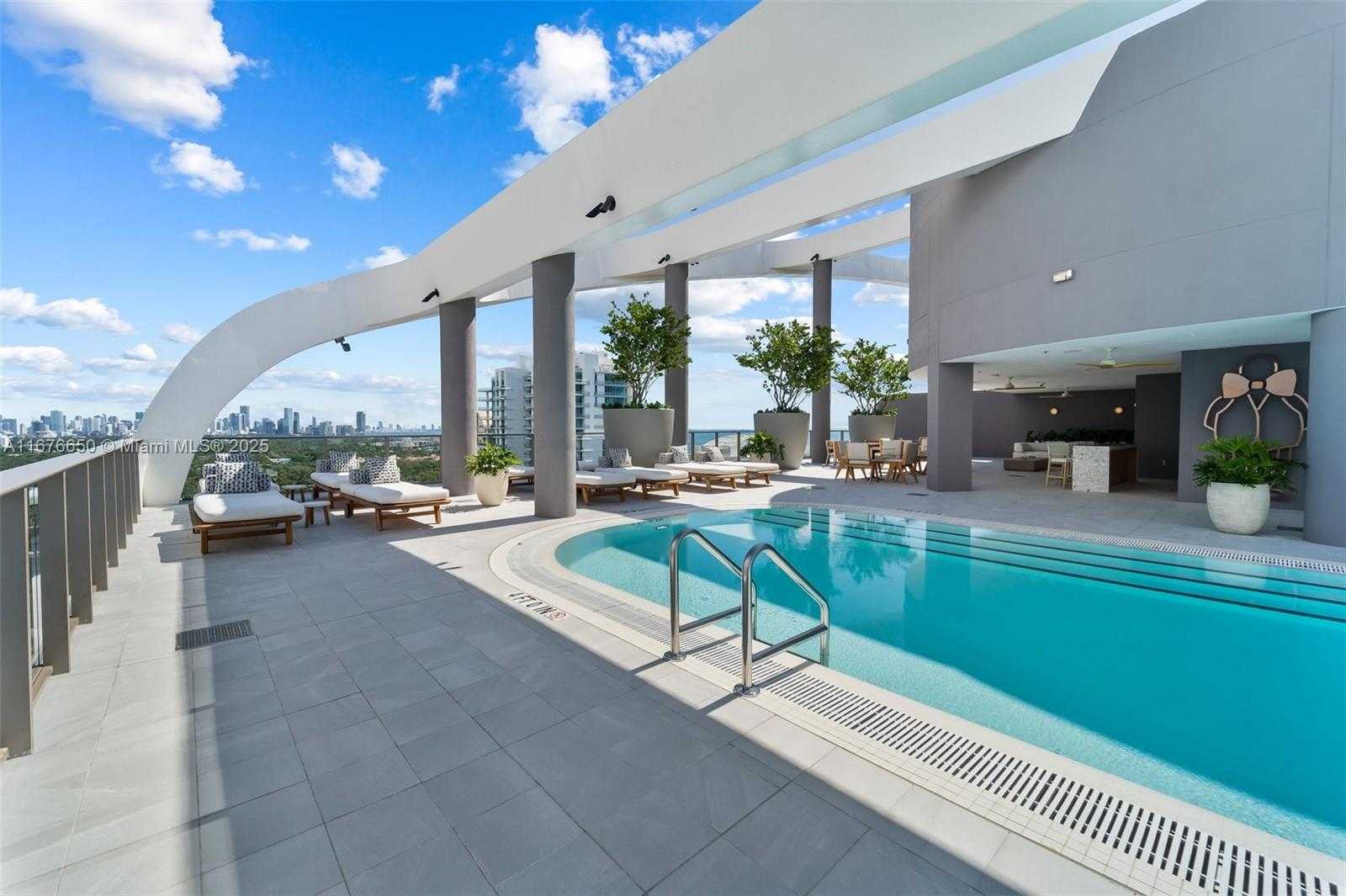 Small Image of 2678 TIGERTAIL AVE #2005, Coconut Grove Number 19
