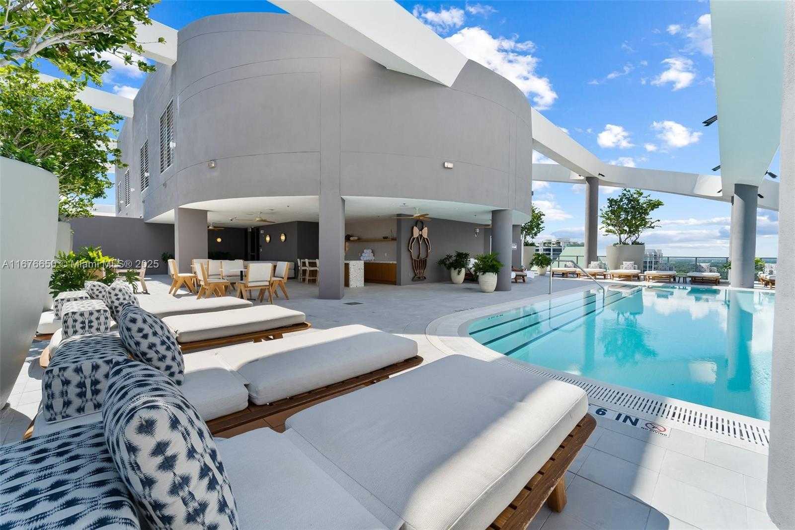 Small Image of 2678 TIGERTAIL AVE #2005, Coconut Grove Number 20