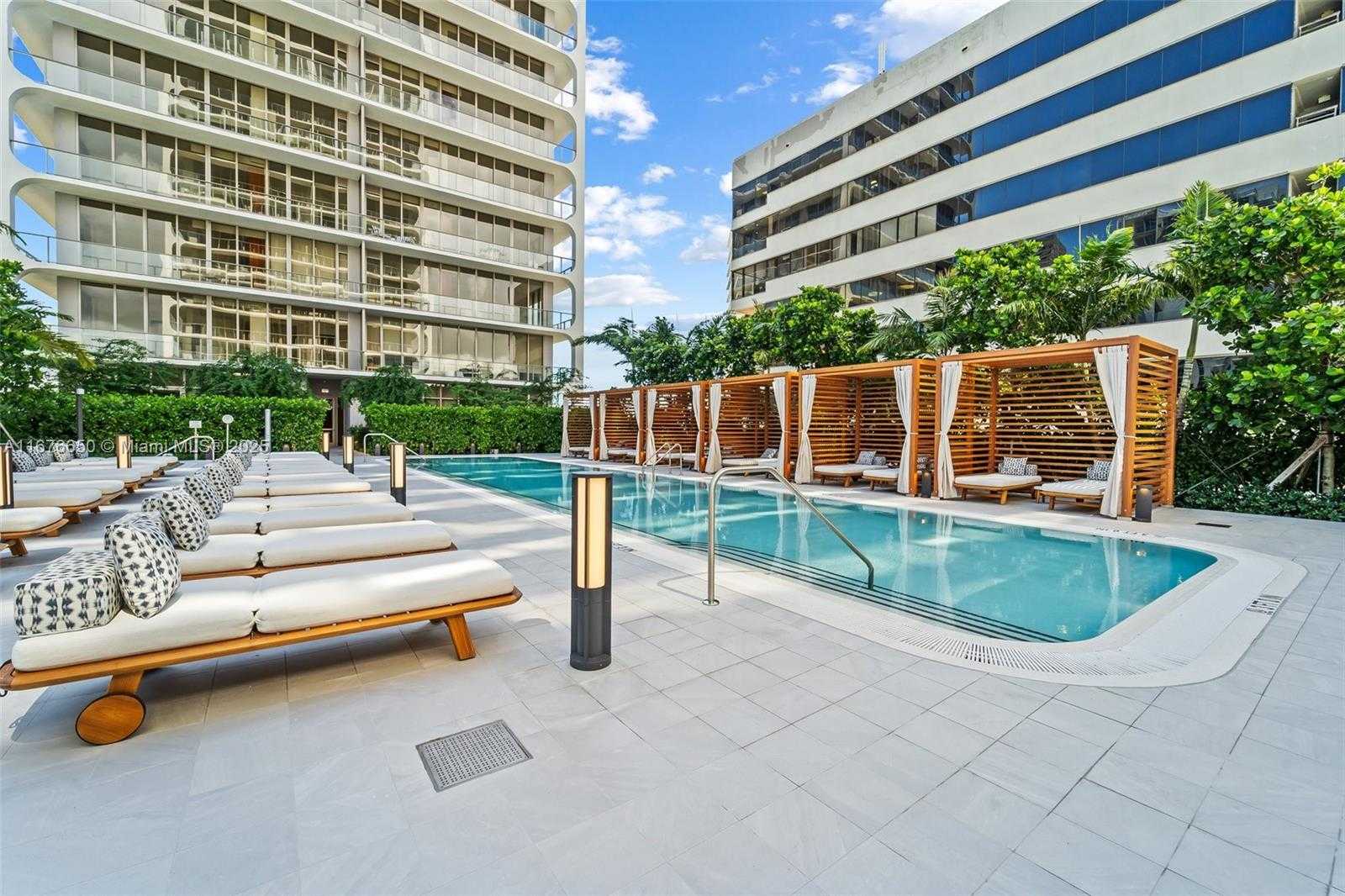 Small Image of 2678 TIGERTAIL AVE #2005, Coconut Grove Number 25
