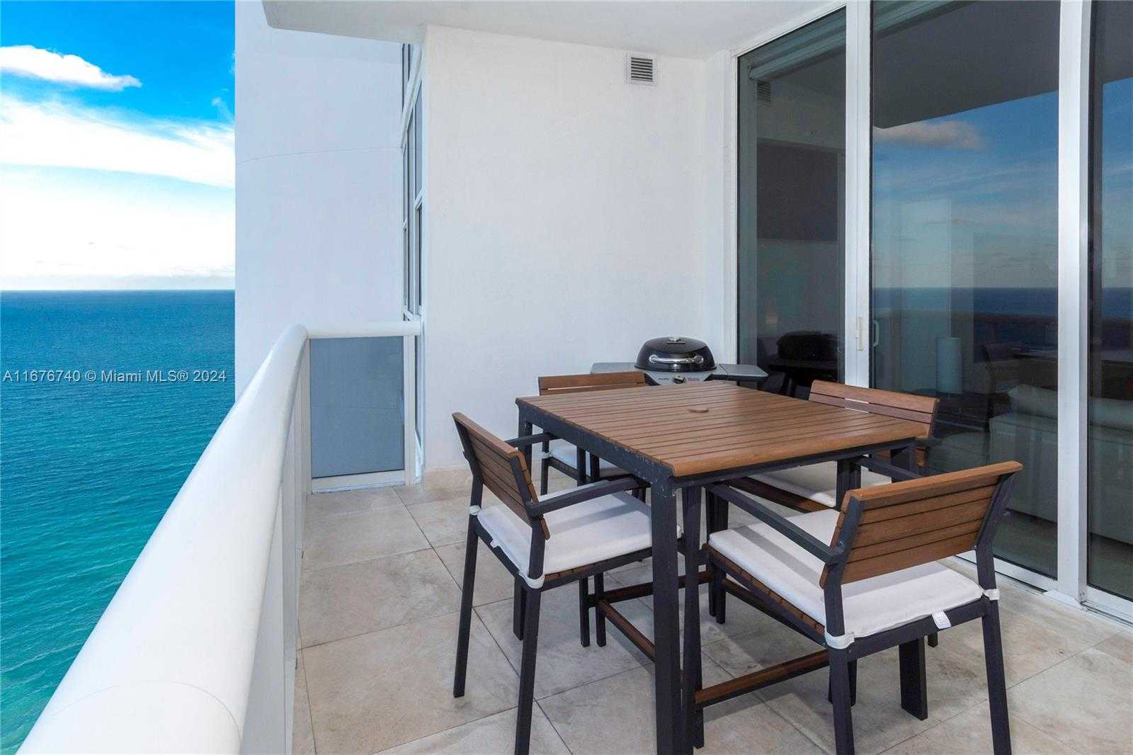 Small Image of 18201 COLLINS AVE #4208, Sunny Isles Beach Number 3